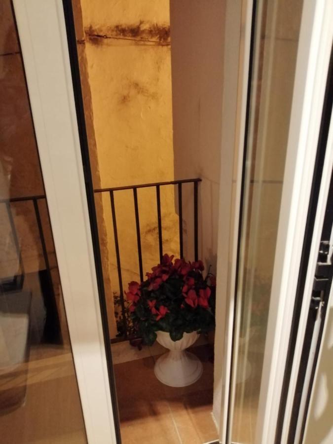 コンヴェルサーノ Rosa'S Houseヴィラ エクステリア 写真