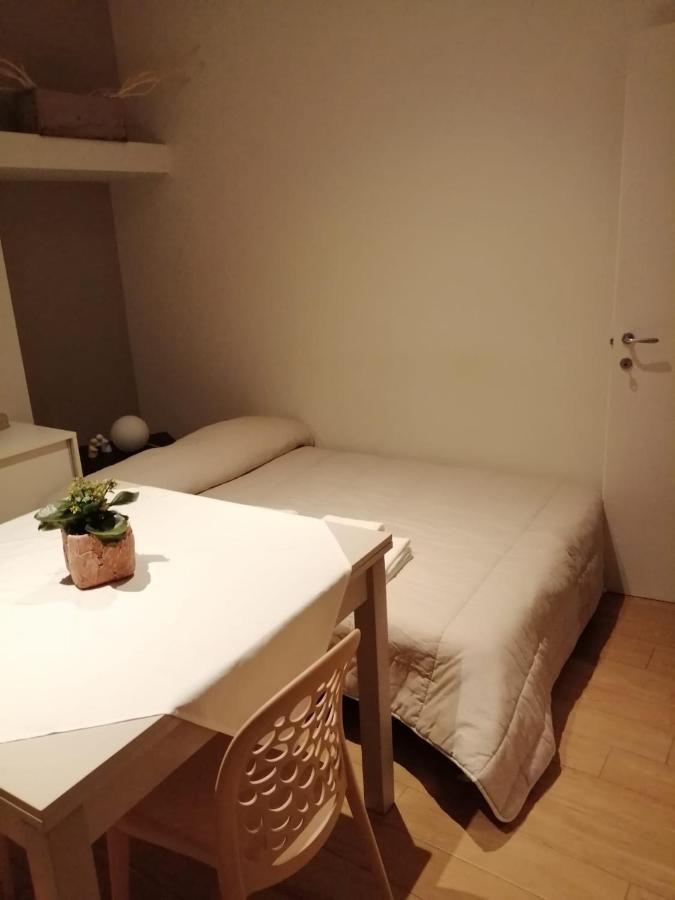 コンヴェルサーノ Rosa'S Houseヴィラ エクステリア 写真